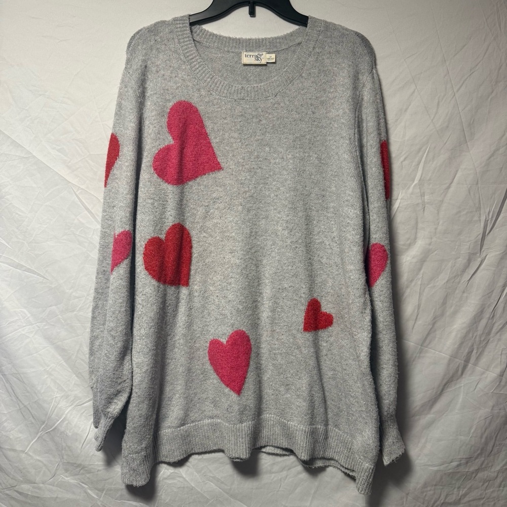 Valentine’s Day Gray Sweater with Pink and Red Heart Accents Terra Sky 1X 16-18W